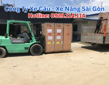 Thuê Dịch Vụ Nâng Hạ Hàng Hóa Bằng Xe Nâng Tiết Kiệm Chi Phí